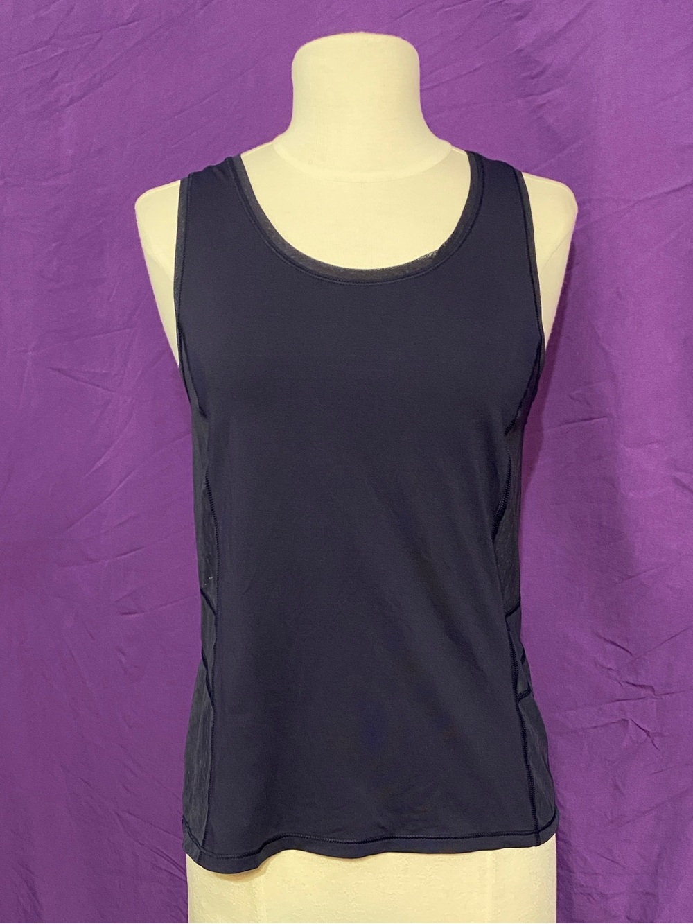 lululemon athletica Navy Sheer Panel Scoop Neck Tank. Size 4 (Small).